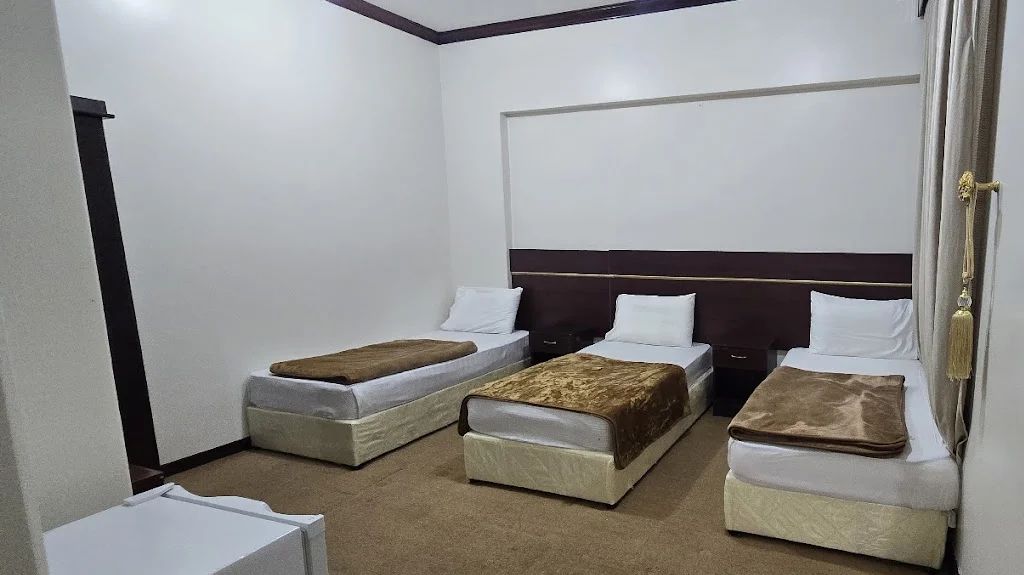 MAHAD-AL-MADINAH MAHAD-AL-MADINAH